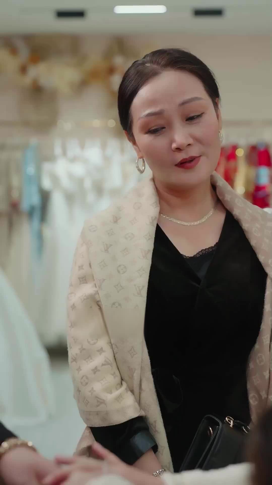 Episode 40 of CEO's Flash-Marriage Frenzy