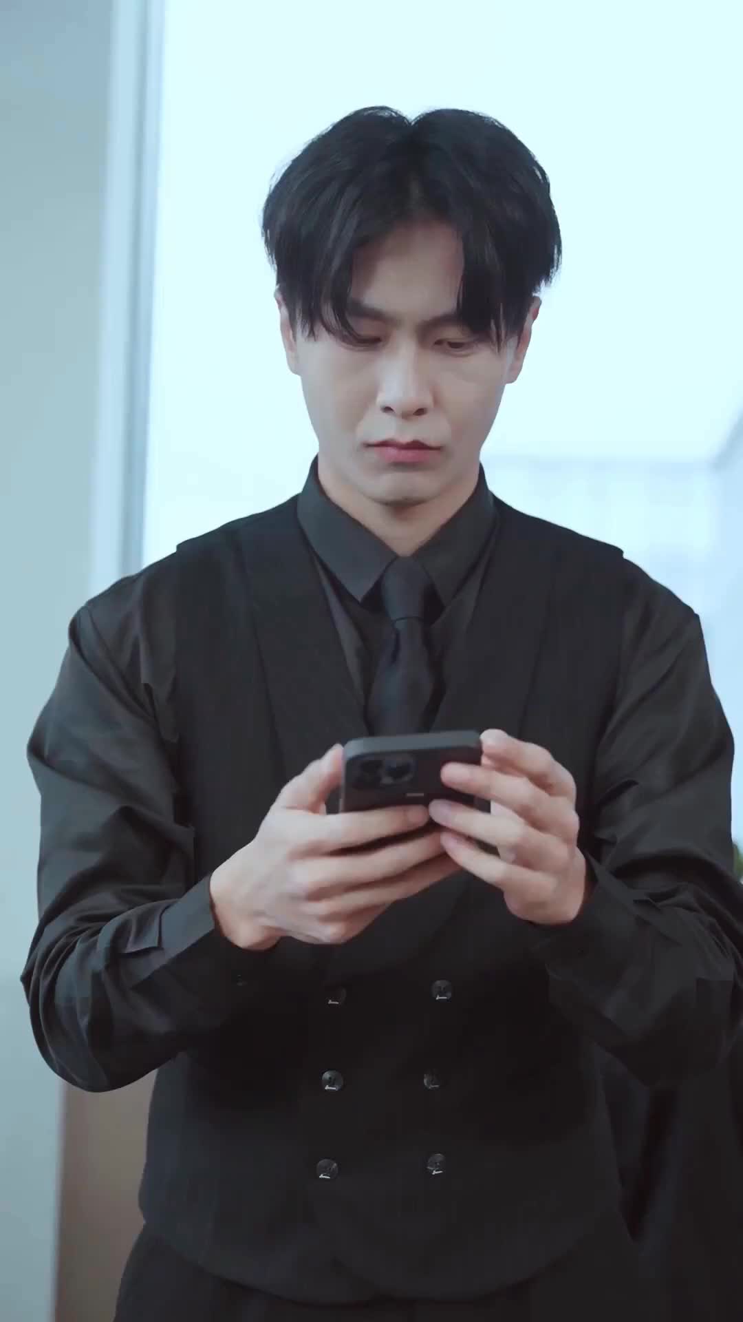 Episode 7 of CEO's Flash-Marriage Frenzy