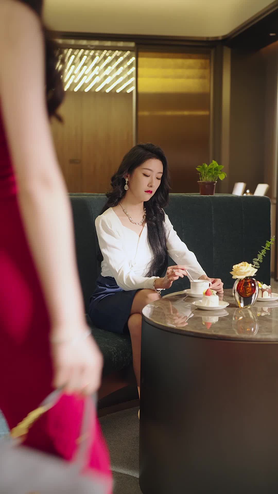 Episode 53 of CEO, That Intern is Actually Your Wife