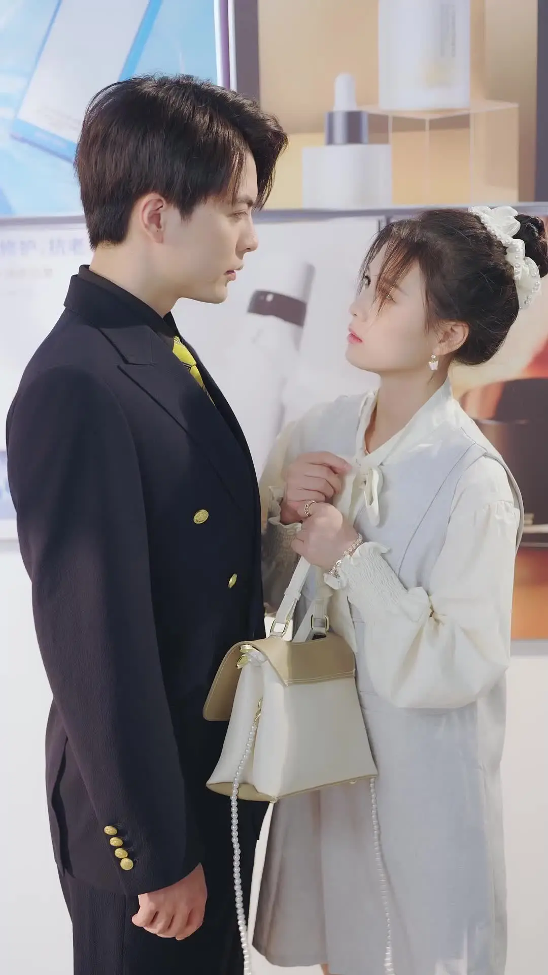 Episode 7 of CEO, That Intern is Actually Your Wife