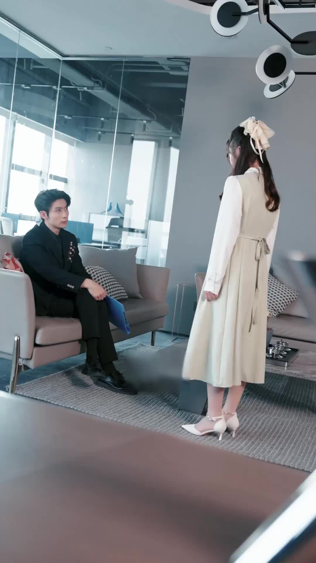 Episode 39 of CEO, Those Twins Look Just Like you