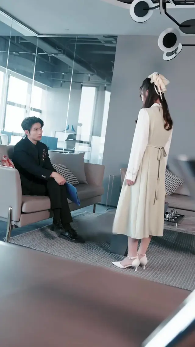Episode 39 of CEO, Those Twins Look Just Like you