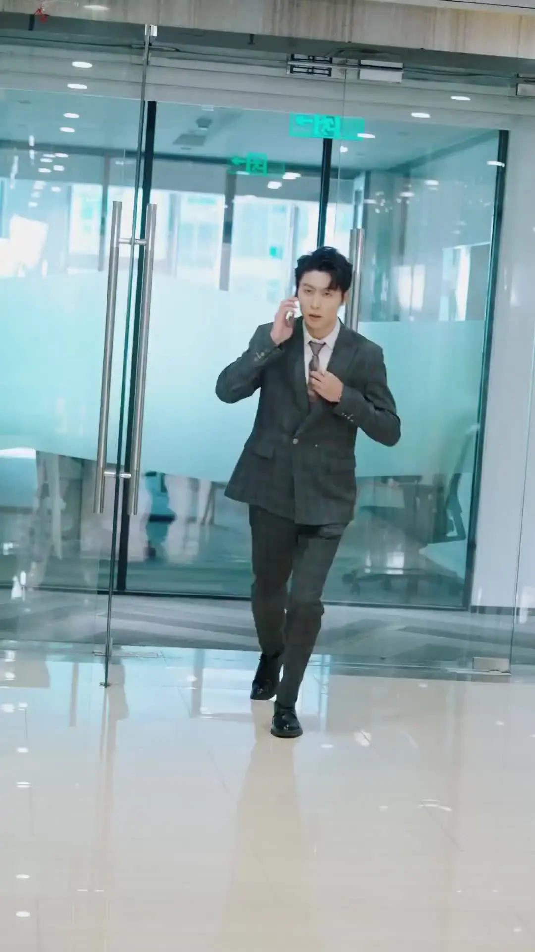 Episode 59 of CEO, Those Twins Look Just Like you