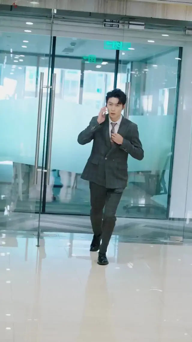 Episode 59 of CEO, Those Twins Look Just Like you
