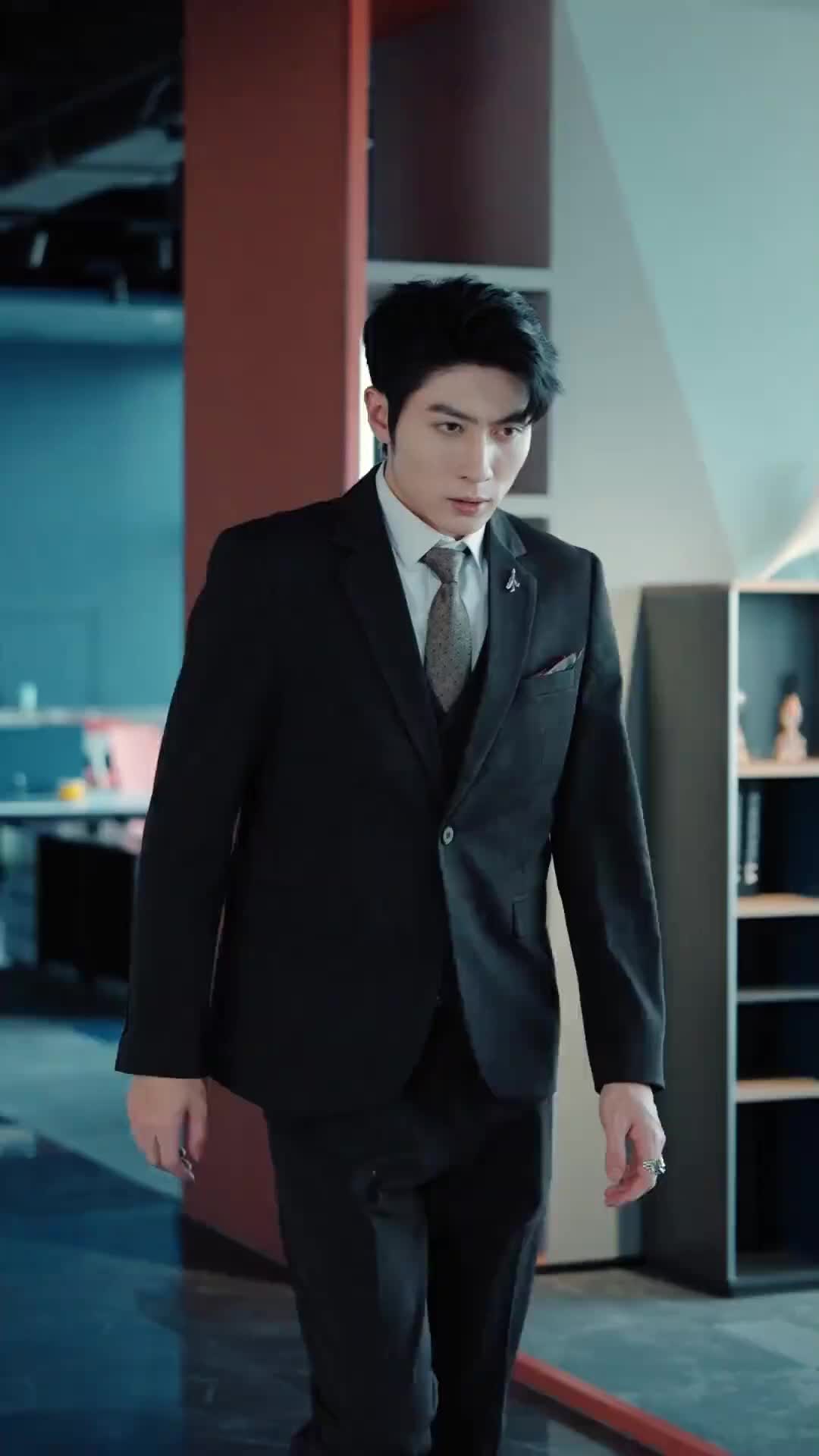 Episode 7 of CEO, Those Twins Look Just Like you