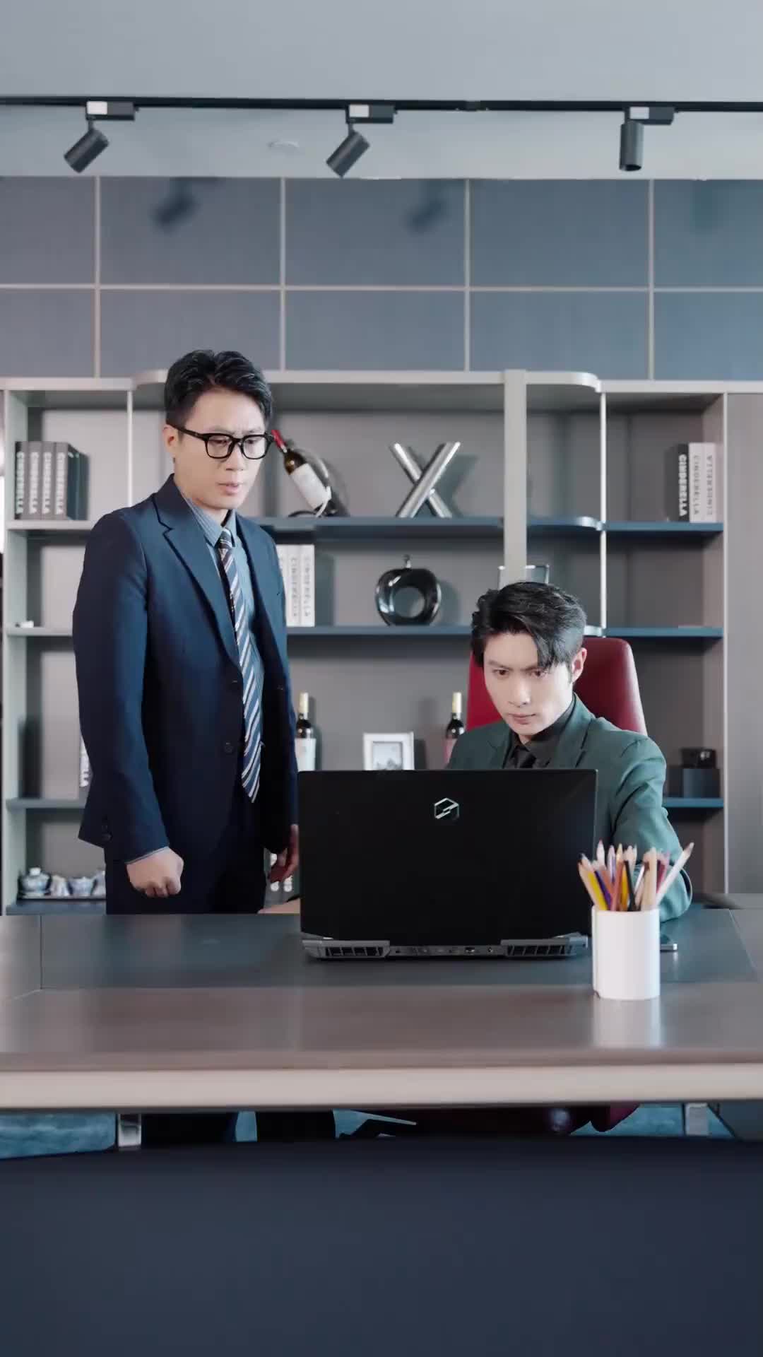 Episode 90 of CEO, Those Twins Look Just Like you