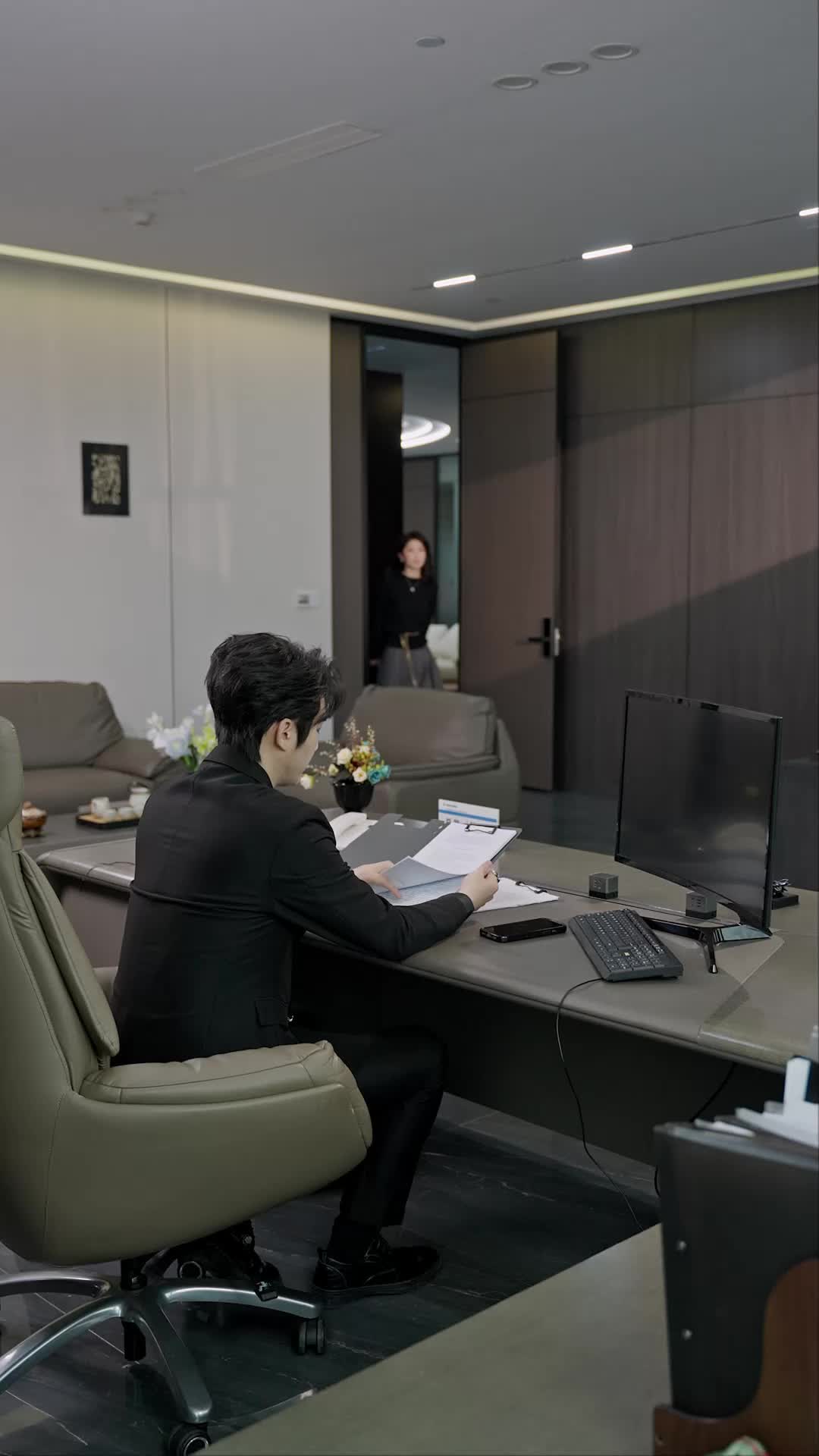 Episode 45 of Checkmate, Mr. CEO