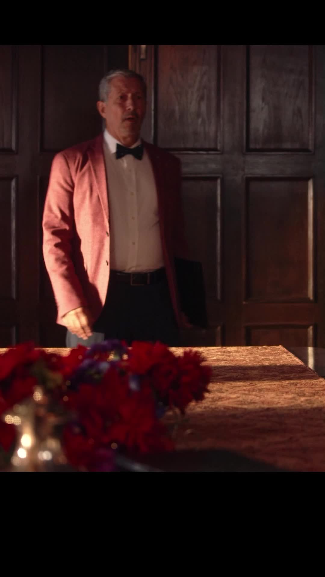 Episode 33 of Christmas with a Prince: Becoming Royal