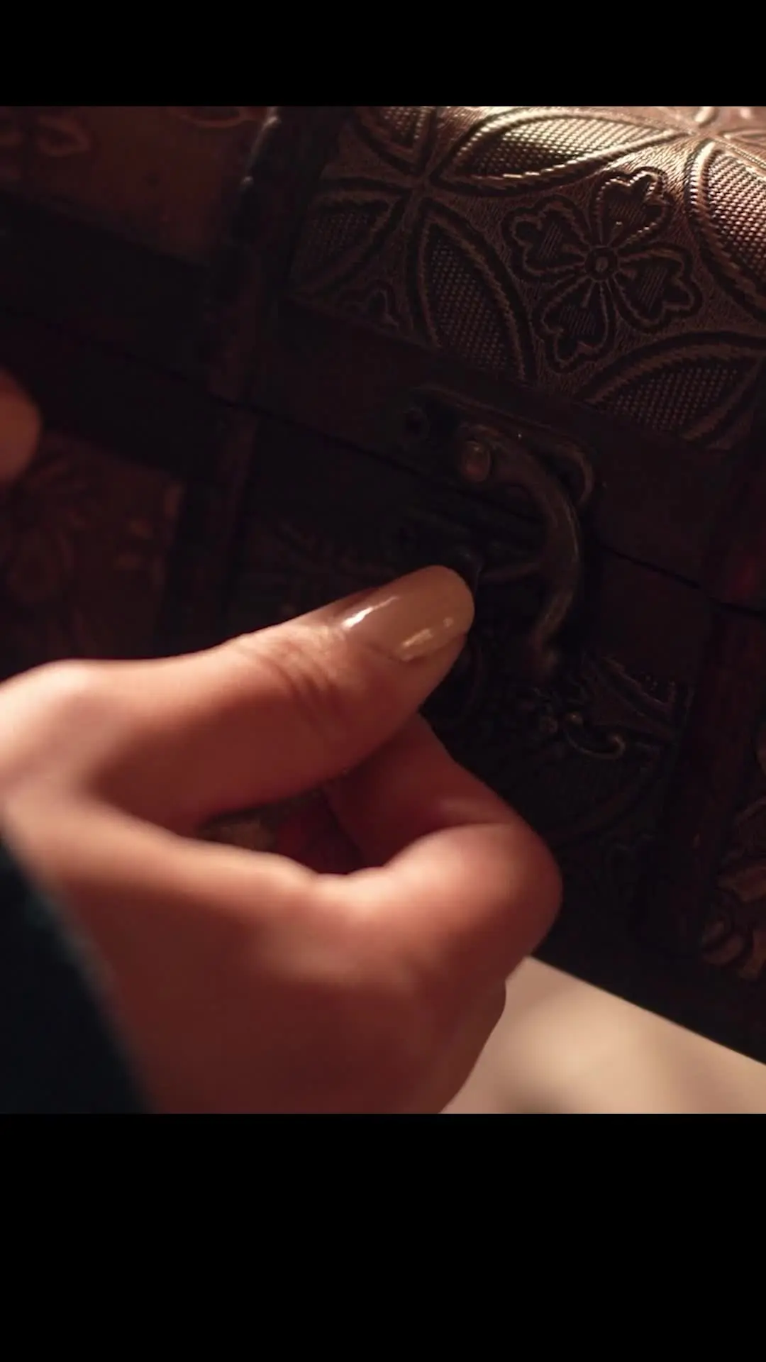 Episode 8 of Christmas with a Prince: Becoming Royal