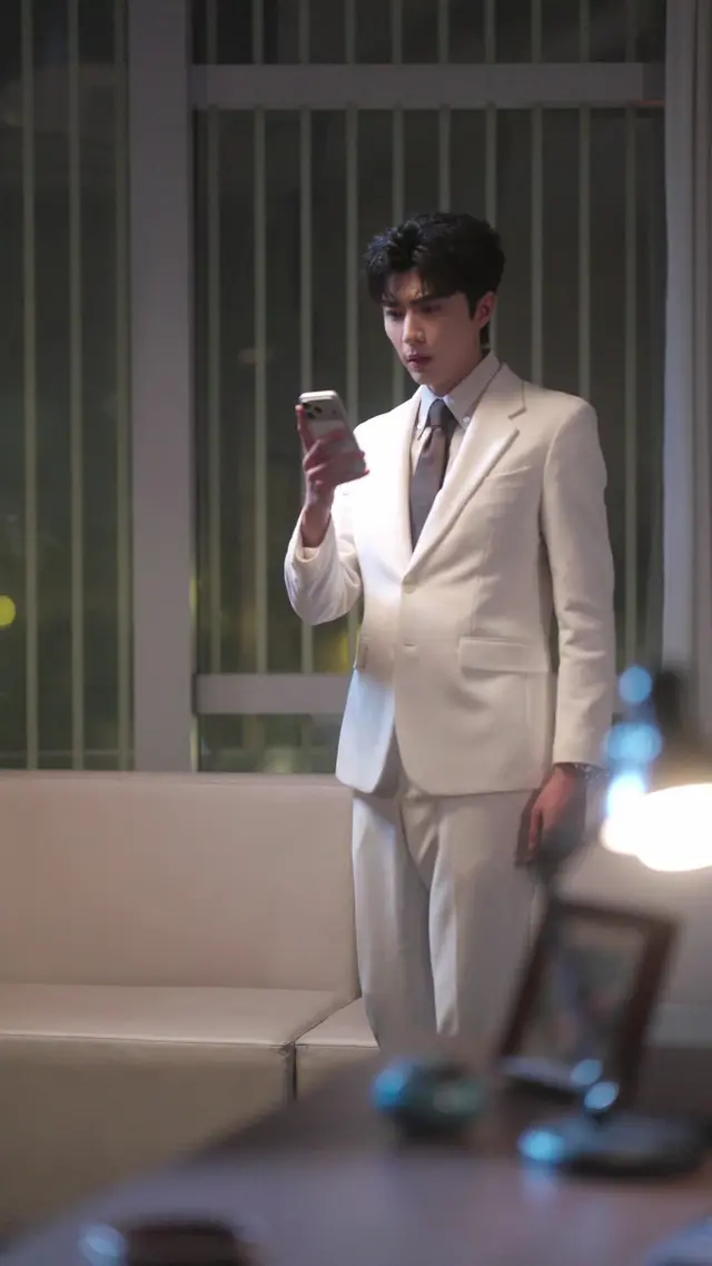 Episode 18 of Clingy Husband, Double-faced Wife