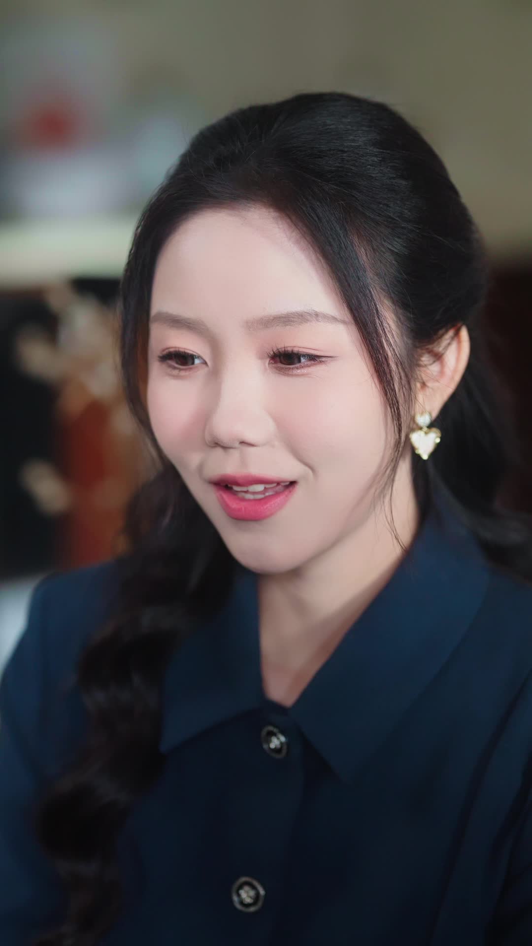 Episode 23 of Clingy Husband, Double-faced Wife