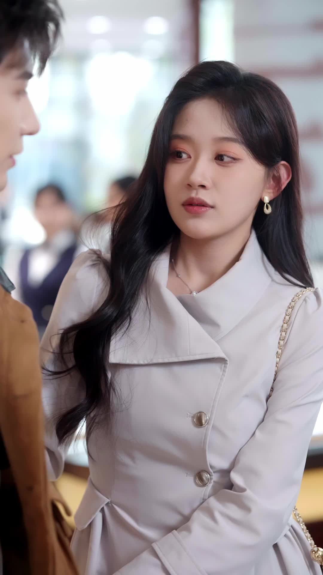 Episode 31 of Clingy Husband, Double-faced Wife