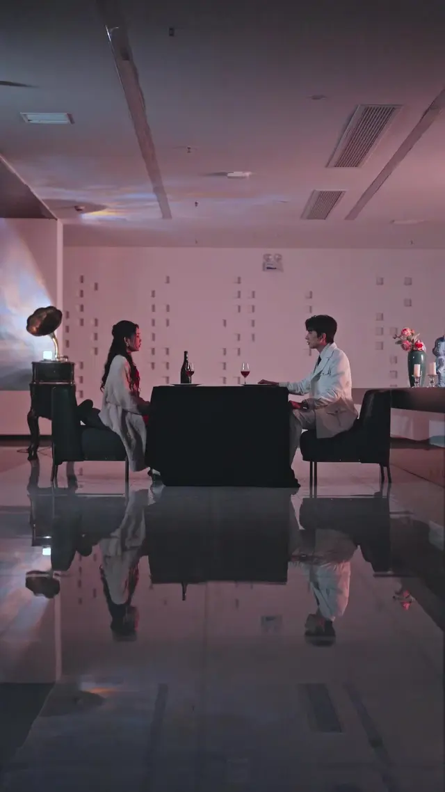 Episode 41 of Clingy Husband, Double-faced Wife