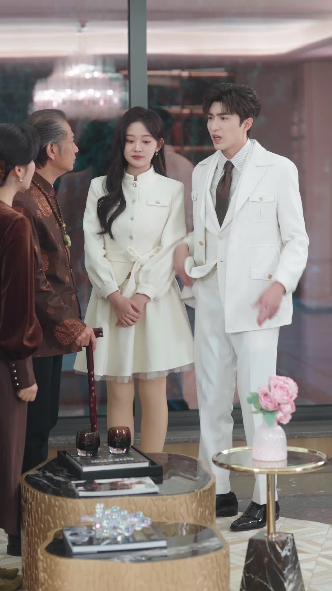 Episode 48 of Clingy Husband, Double-faced Wife