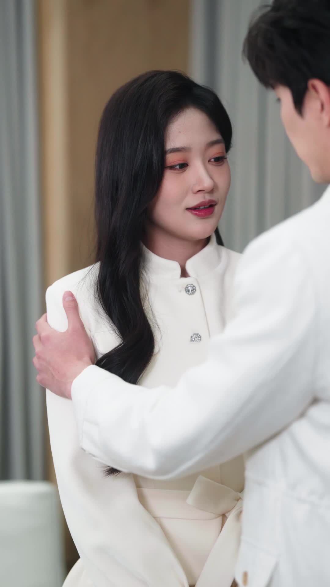 Episode 50 of Clingy Husband, Double-faced Wife