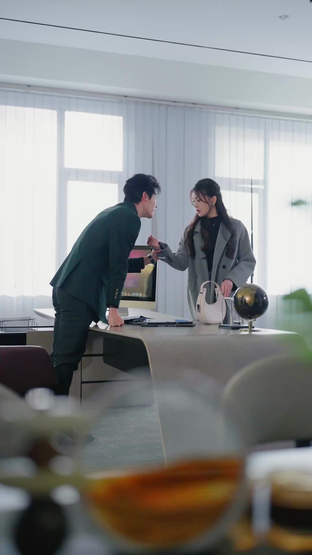 Episode 45 of Contract Lover, Pregnant Ex-Wife
