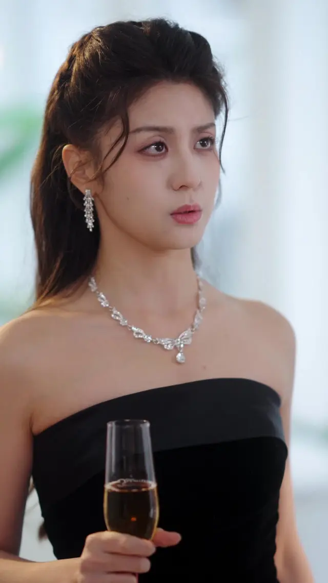 Episode 9 of Contract Lover, Pregnant Ex-Wife