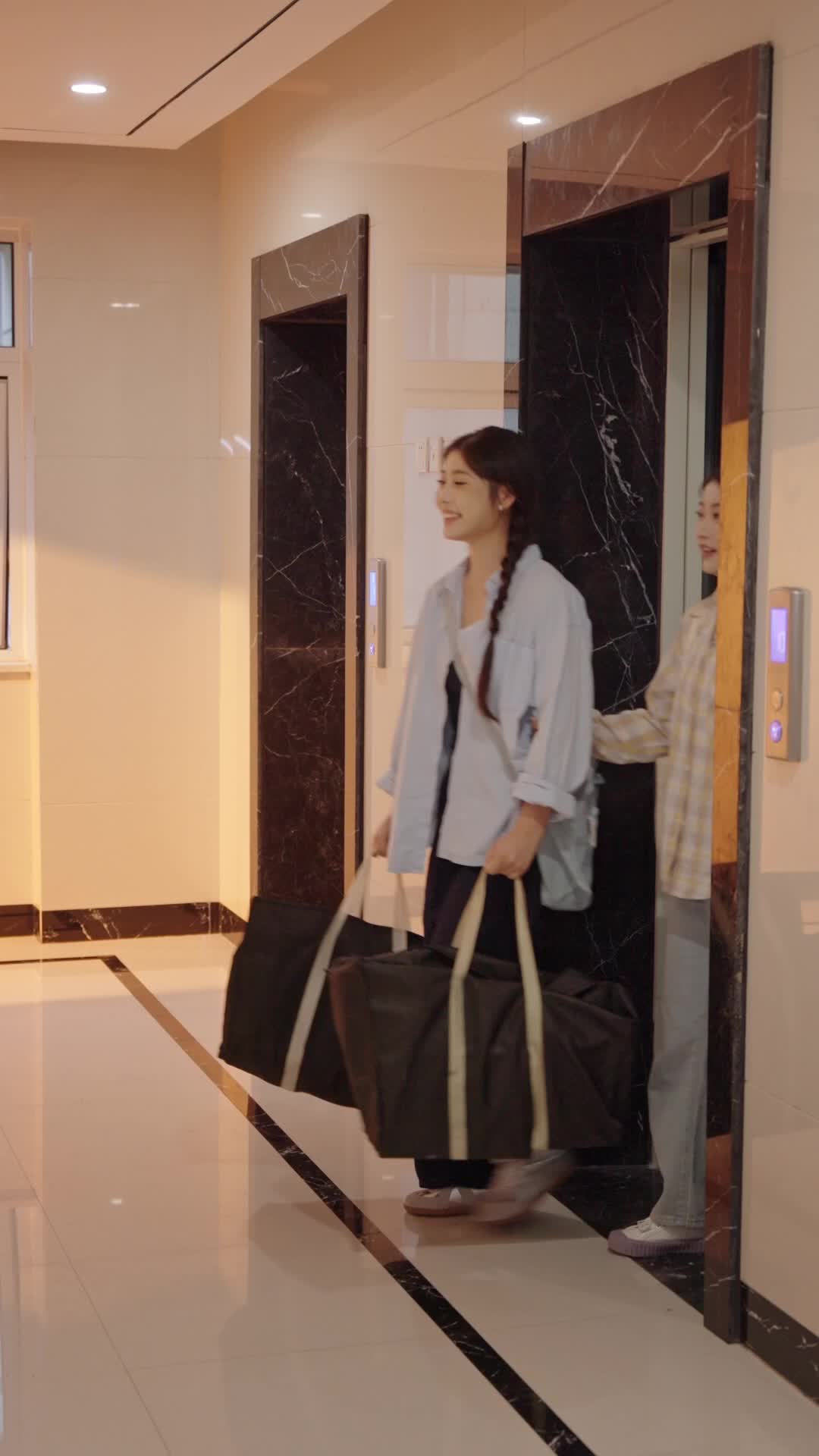 Episode 44 of Country Gal to Hotel Queen