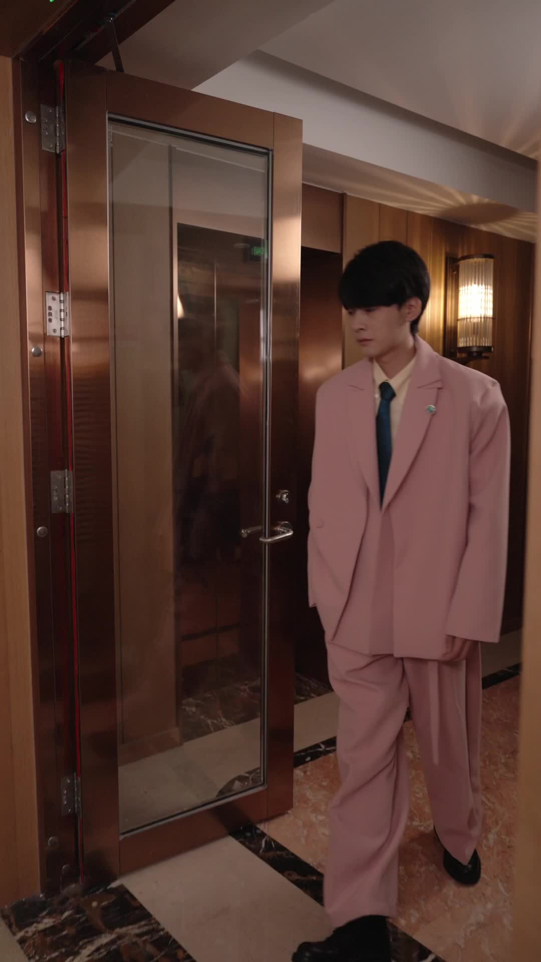 Episode 59 of Country Gal to Hotel Queen