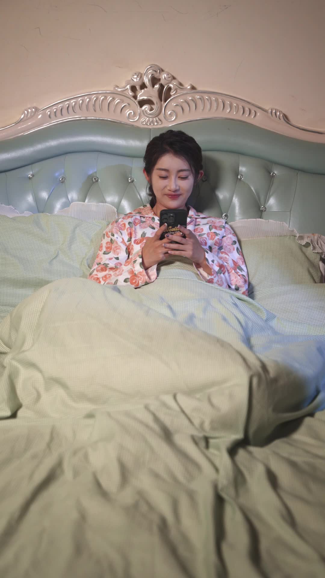 Episode 68 of Country Gal to Hotel Queen