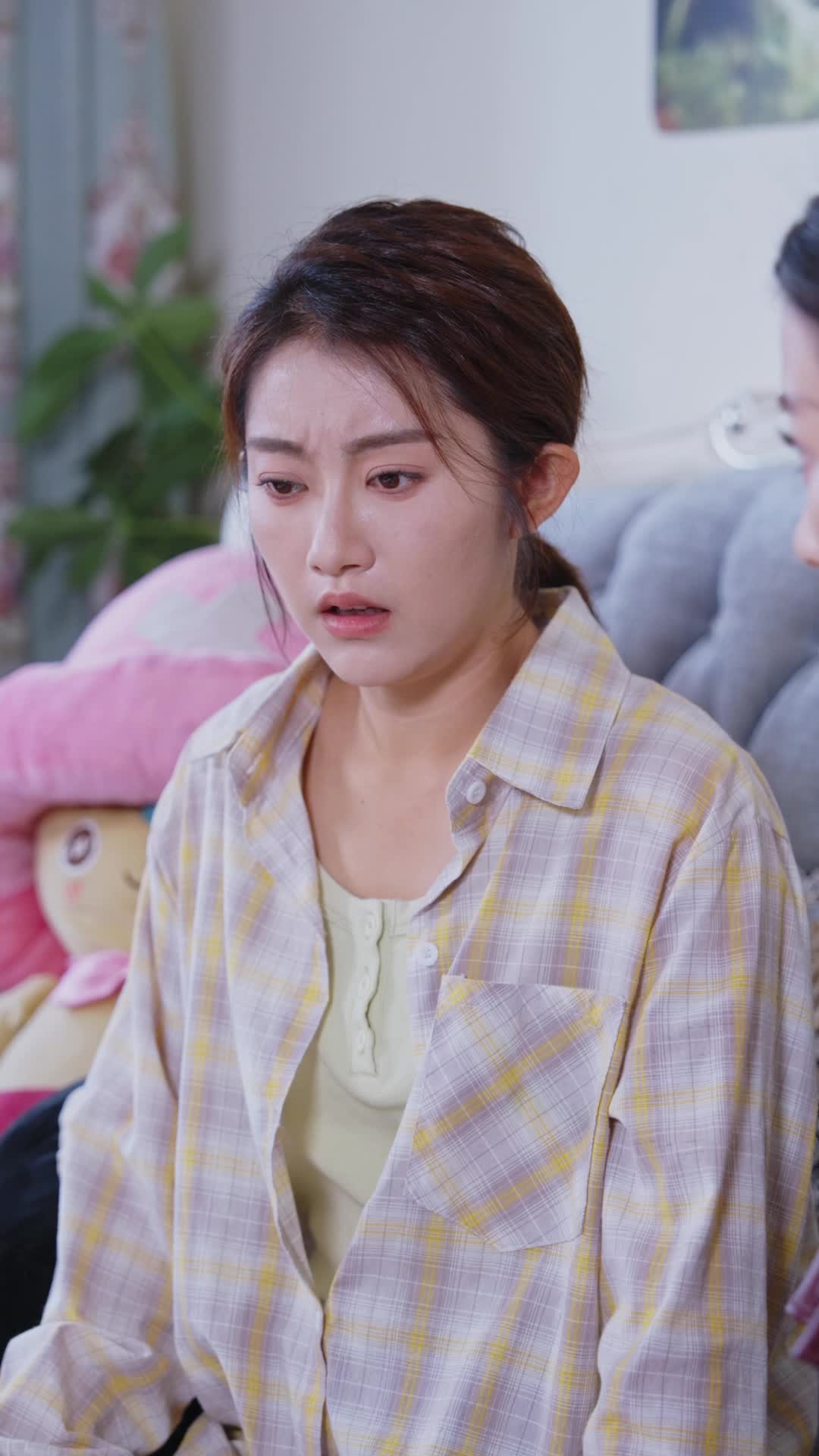 Episode 76 of Country Gal to Hotel Queen