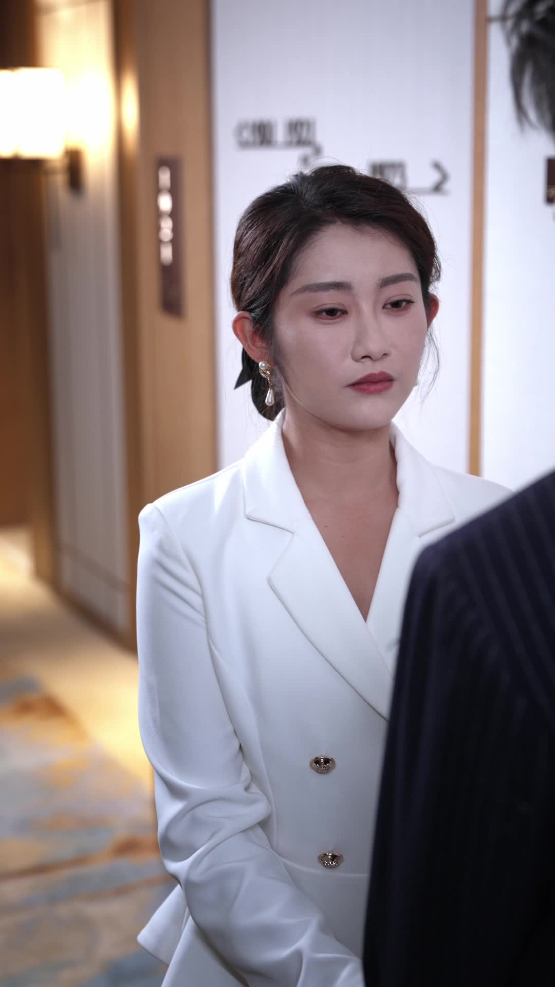Episode 80 of Country Gal to Hotel Queen