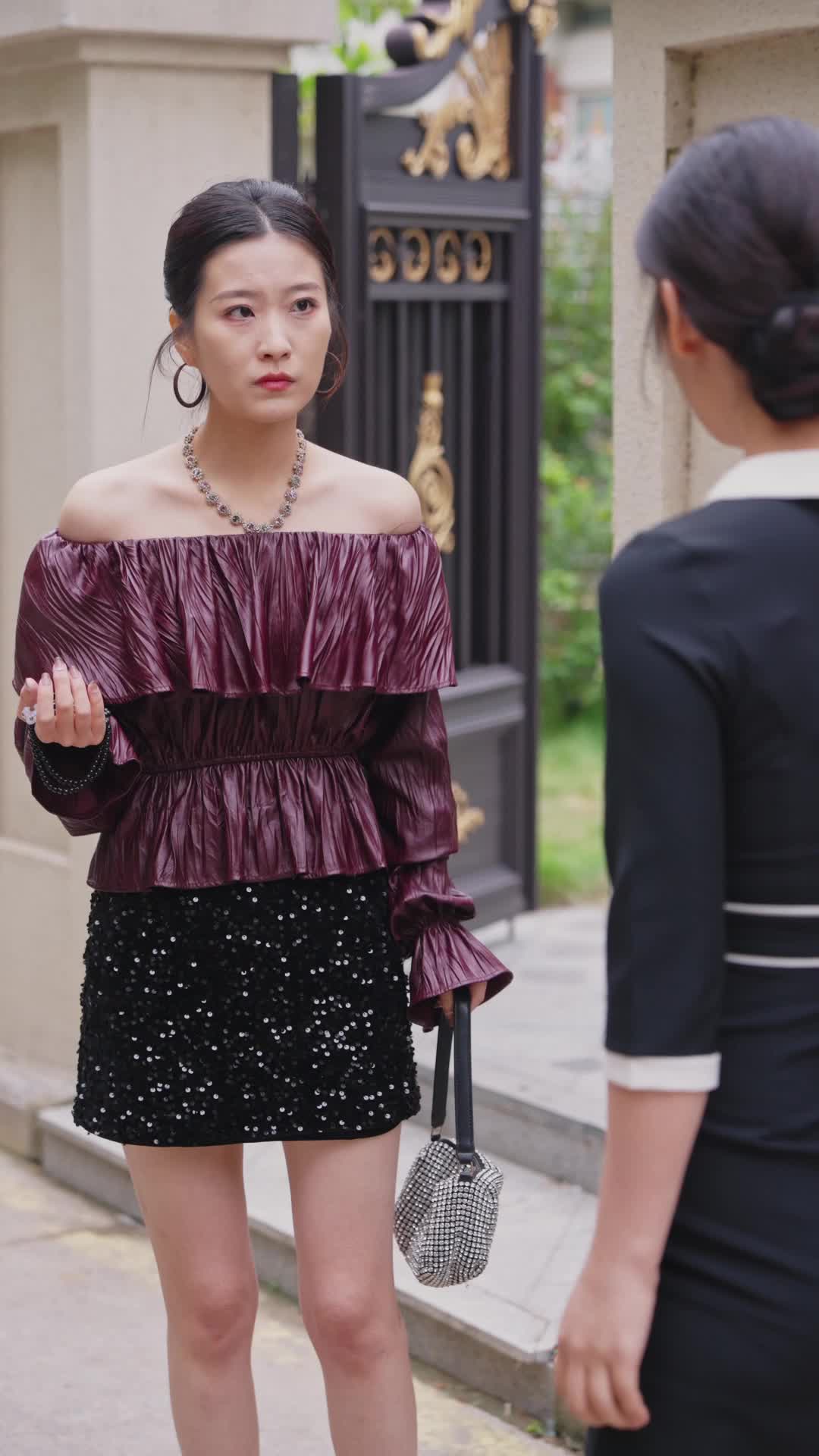 Episode 89 of Country Gal to Hotel Queen