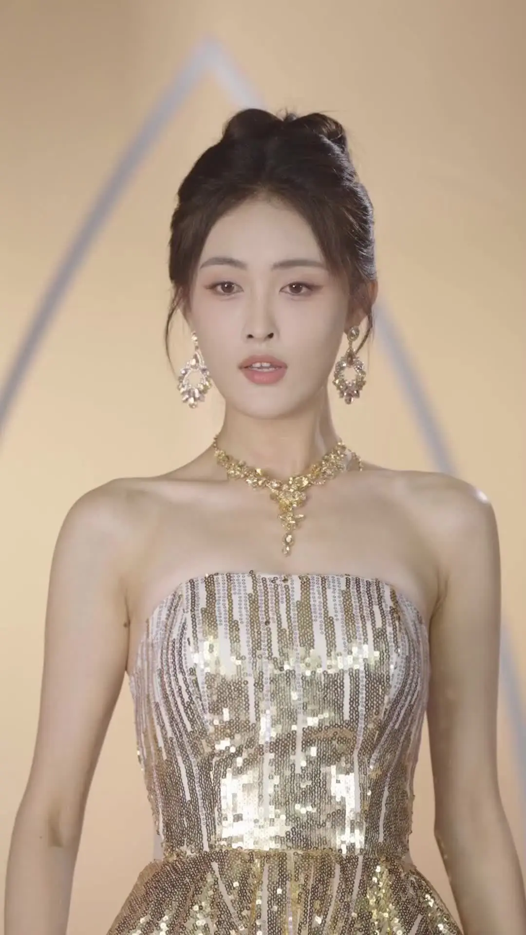 Episode 4 of Crimson Heiress