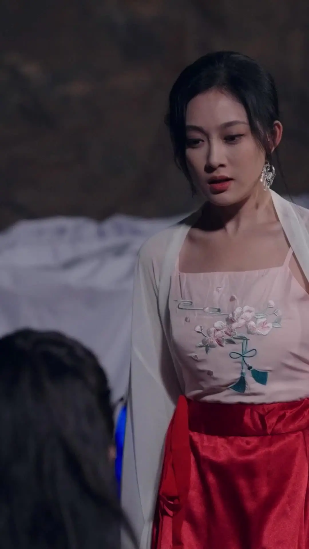 Episode 28 of Crimson Revenge: Bride Sacrifice