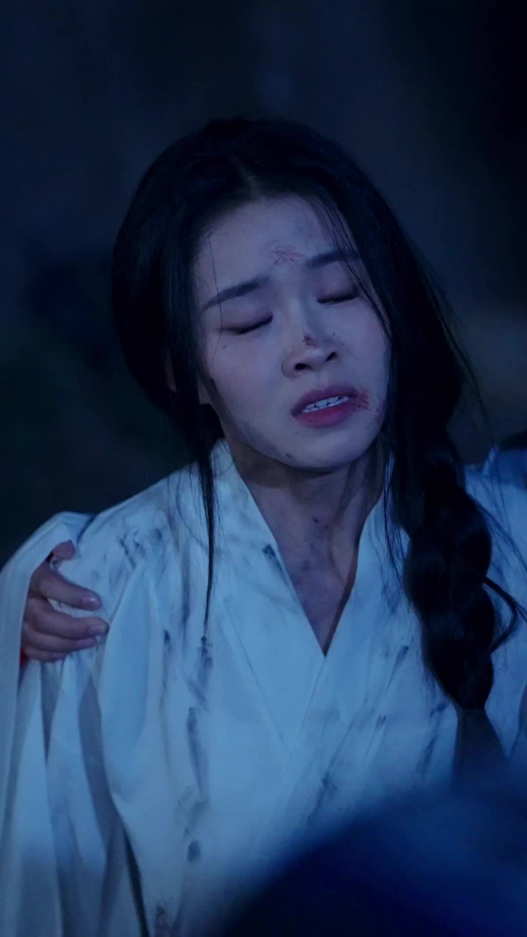 Episode 30 of Crimson Revenge: Bride Sacrifice