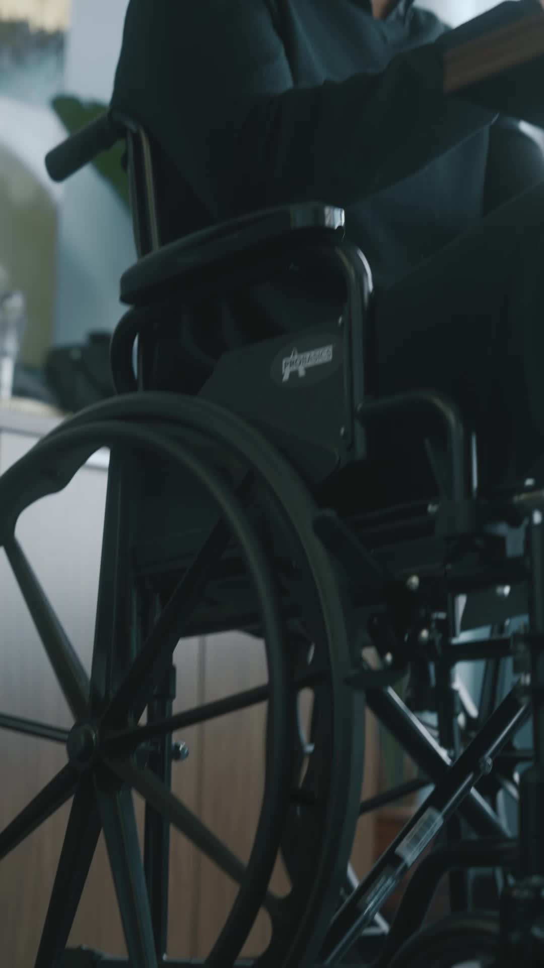 Episode 3 of Cross My Heart and Hope to Die
