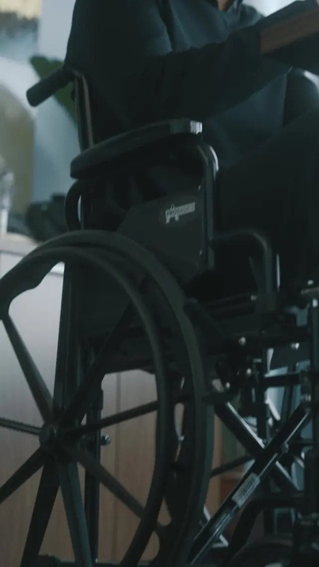 Episode 3 of Cross My Heart and Hope to Die