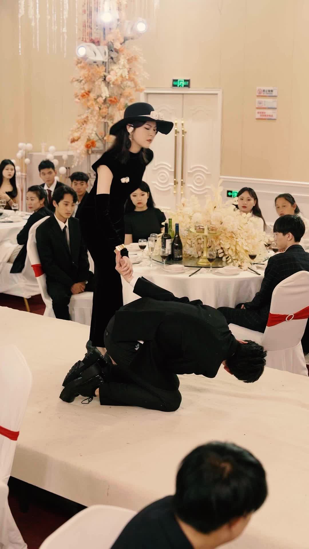 Episode 14 of Destined Twins