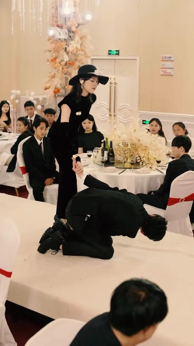 Episode 14 of Destined Twins