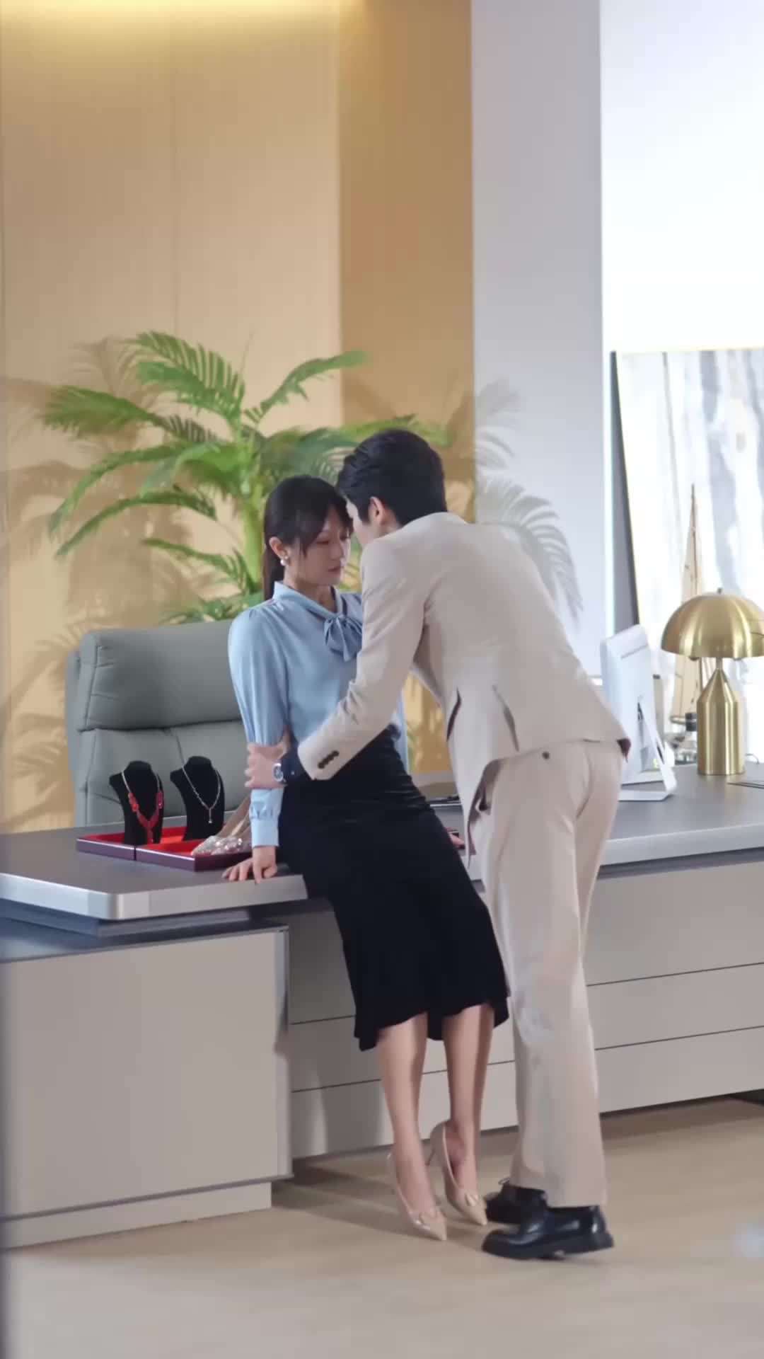 Episode 10 of Ding! CEO Hubby Online