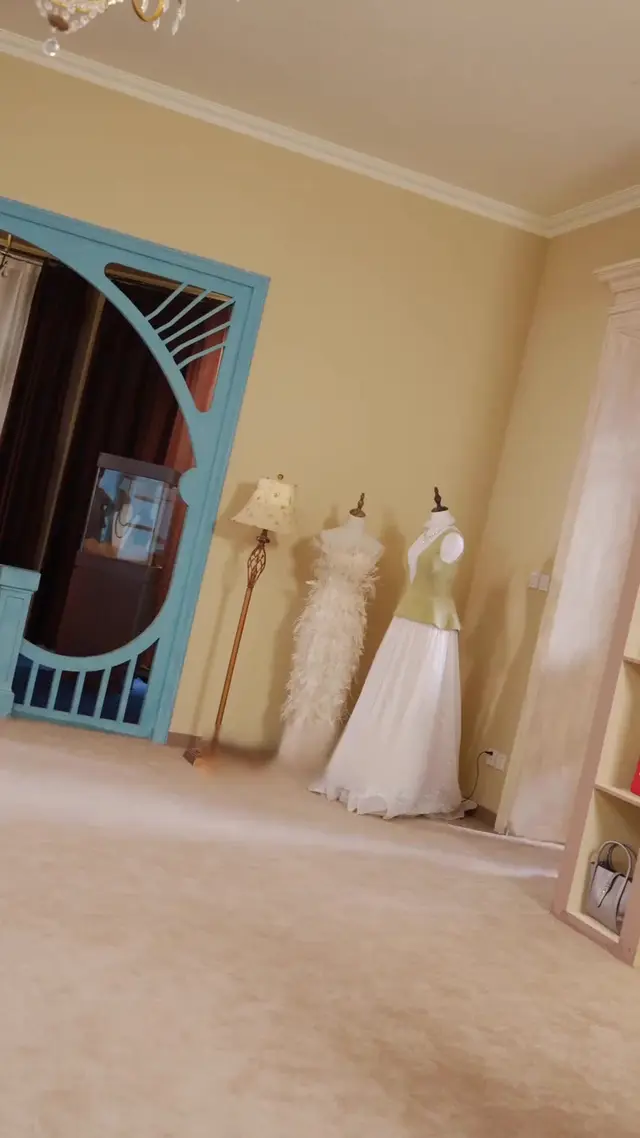 Episode 16 of Divorced and Now a Billionaire's Granddaughter