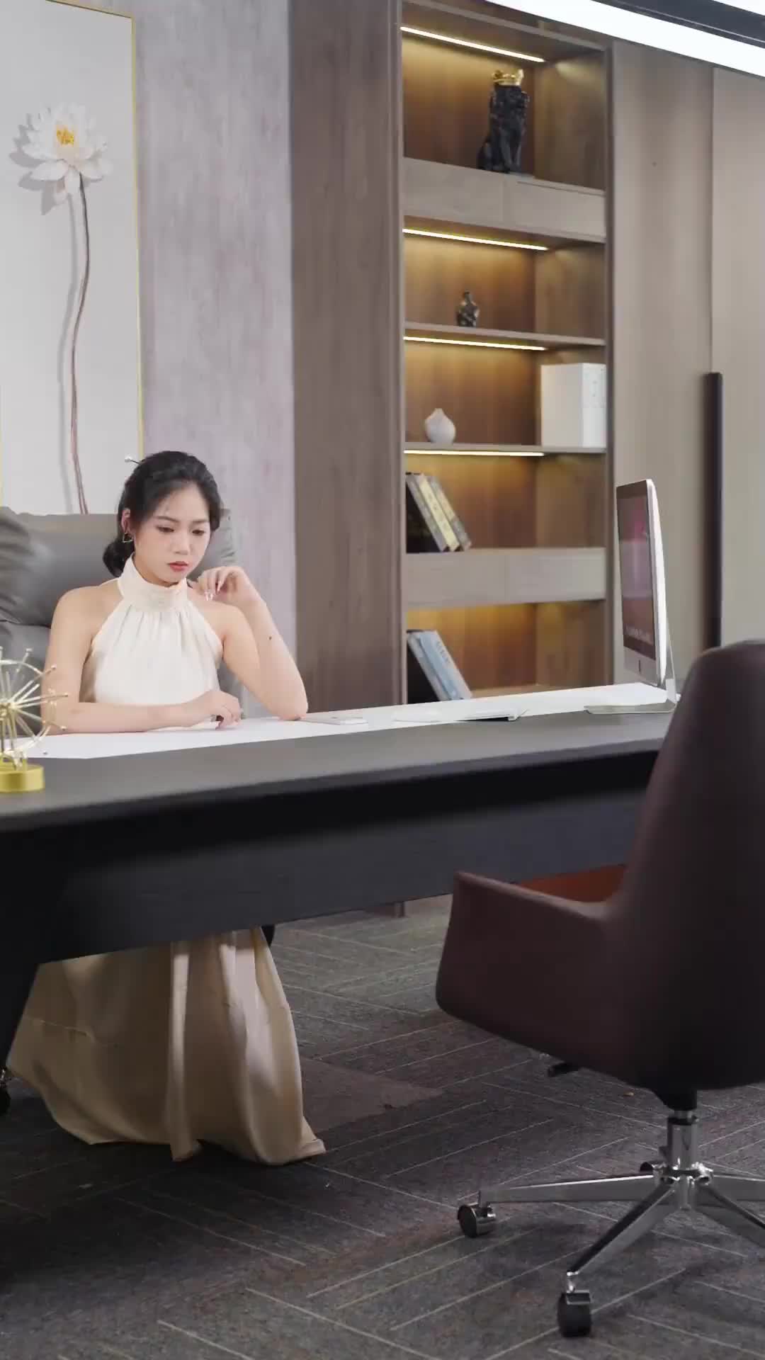 Episode 47 of Divorced and Now a Billionaire's Granddaughter