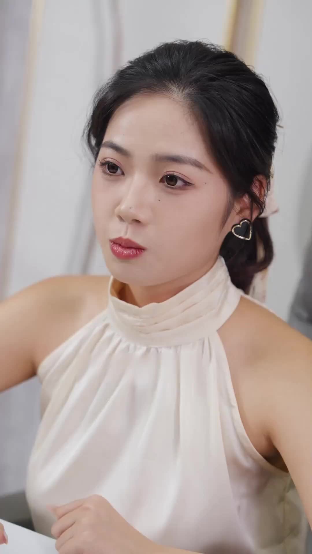 Episode 48 of Divorced and Now a Billionaire's Granddaughter