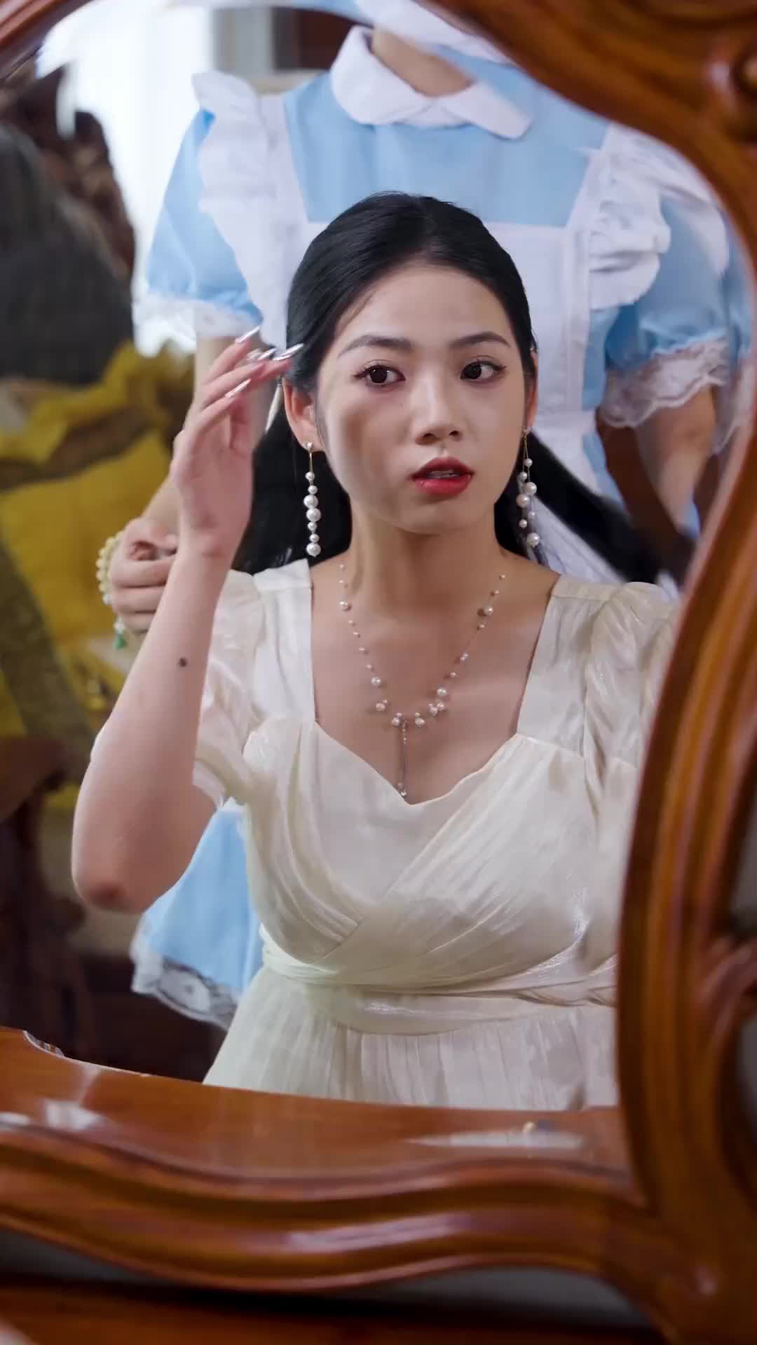 Episode 6 of Divorced and Now a Billionaire's Granddaughter