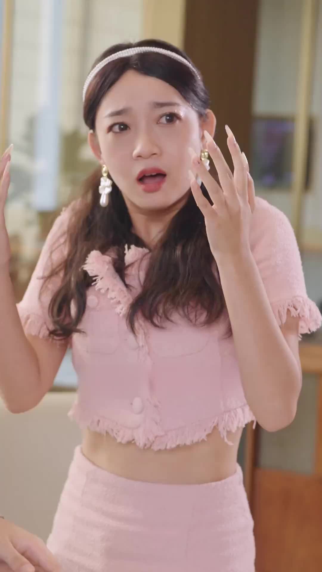 Episode 63 of Divorced and Now a Billionaire's Granddaughter