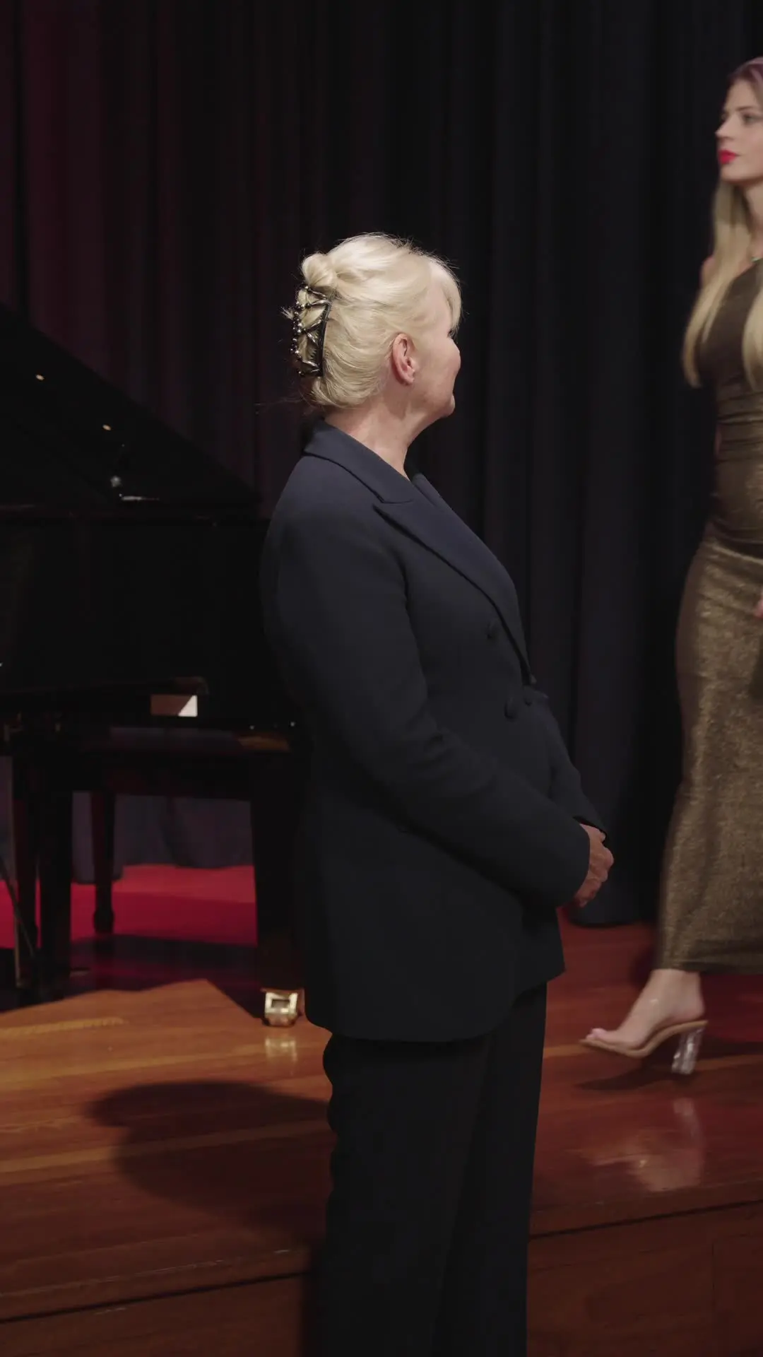 Episode 27 of Divorced Queen Returns to The Stage