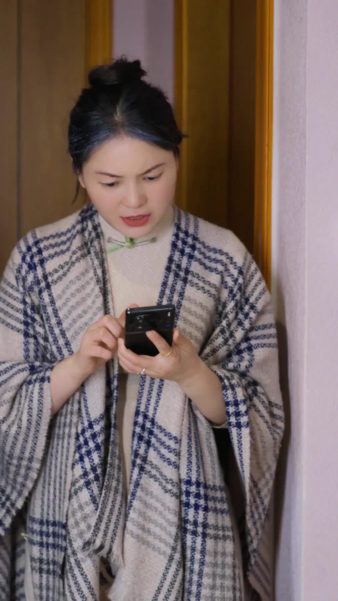Episode 61 of Divorced: Spoiled Rotten by an Adorable Daughter and Three Billionaire Brothers