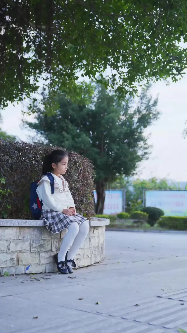 Episode 75 of Divorced: Spoiled Rotten by an Adorable Daughter and Three Billionaire Brothers