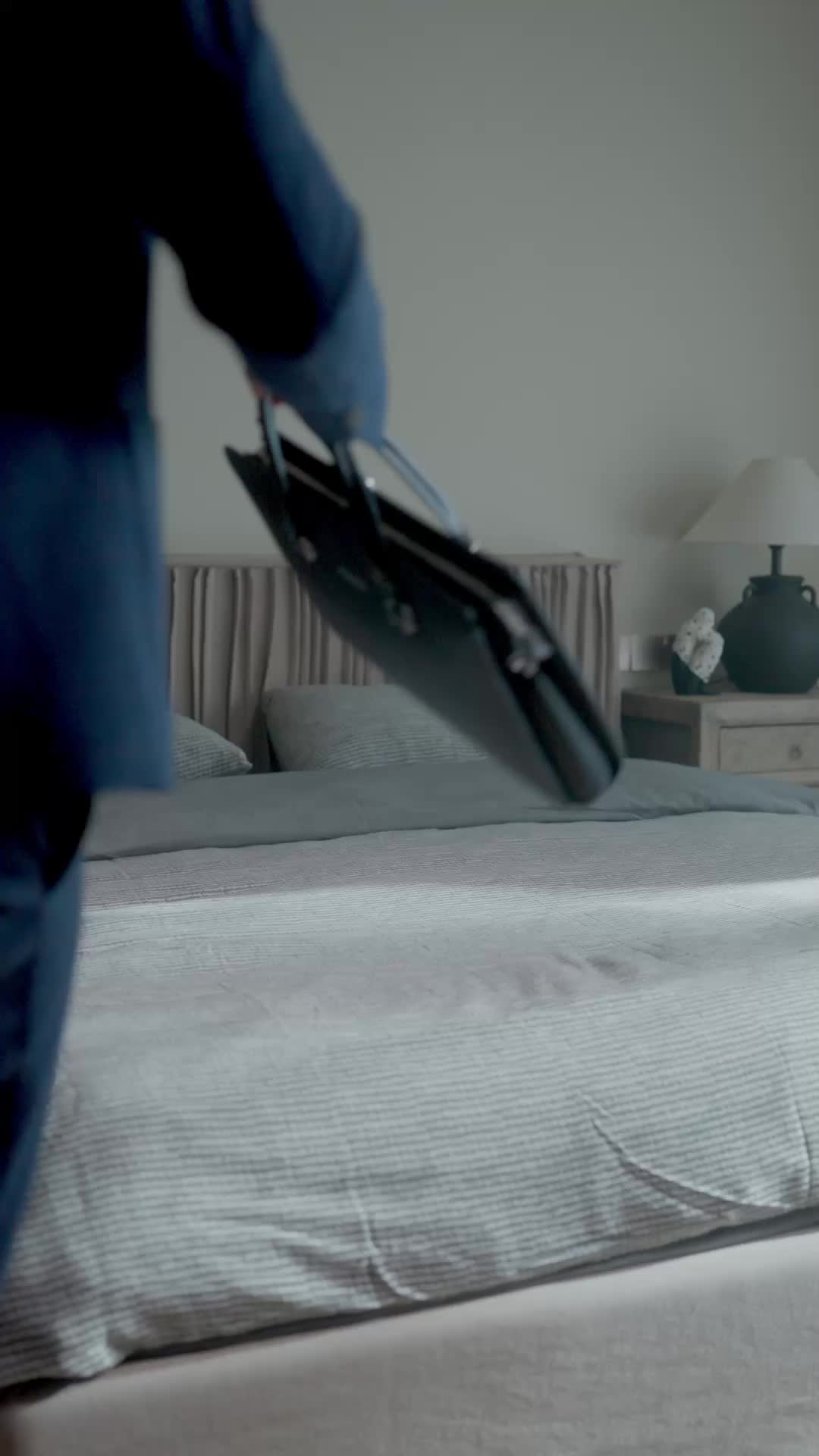 Episode 9 of Don't Let Your Son Fall, Hon