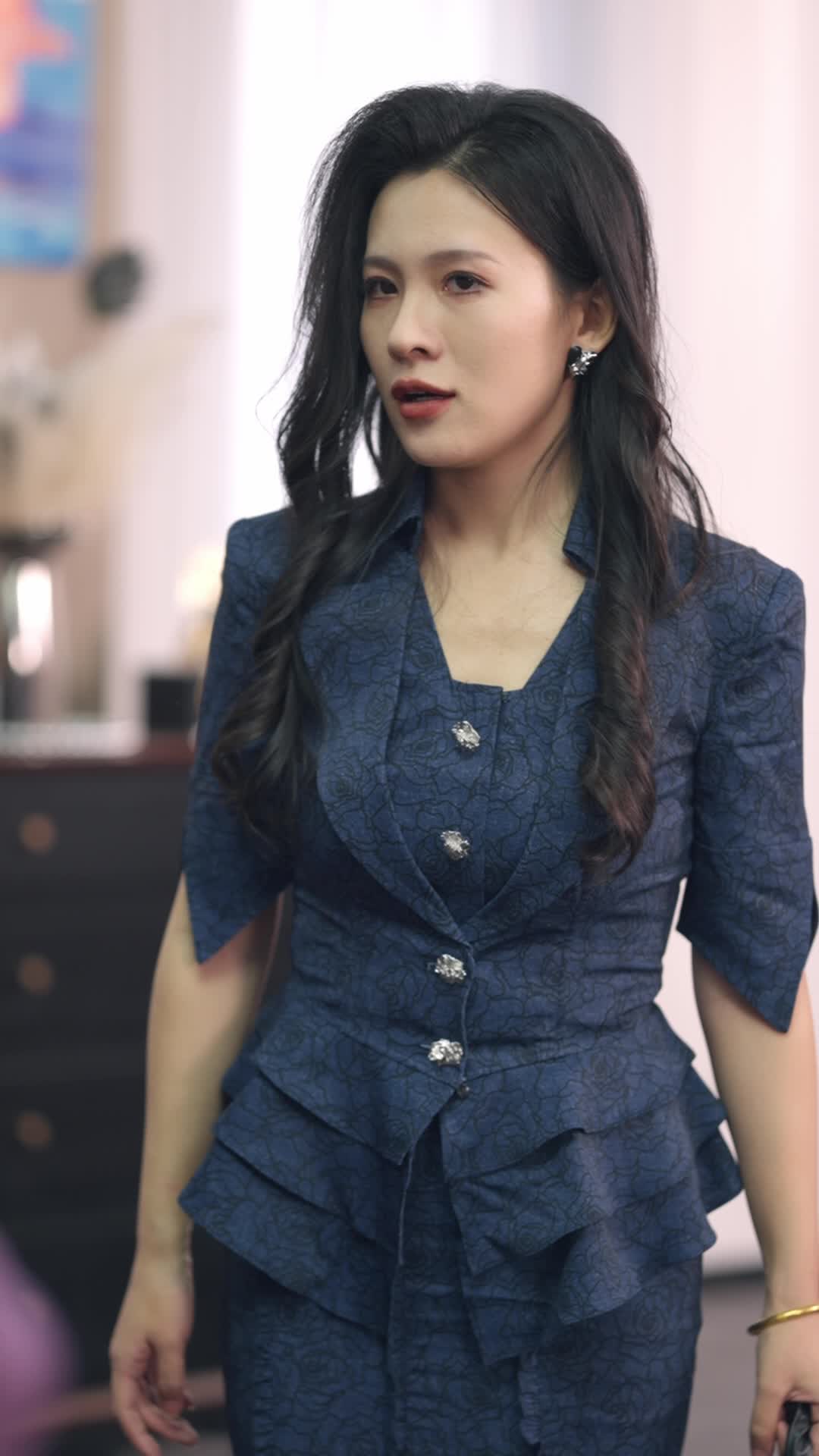 Episode 56 of Don't Mess With the Heiress
