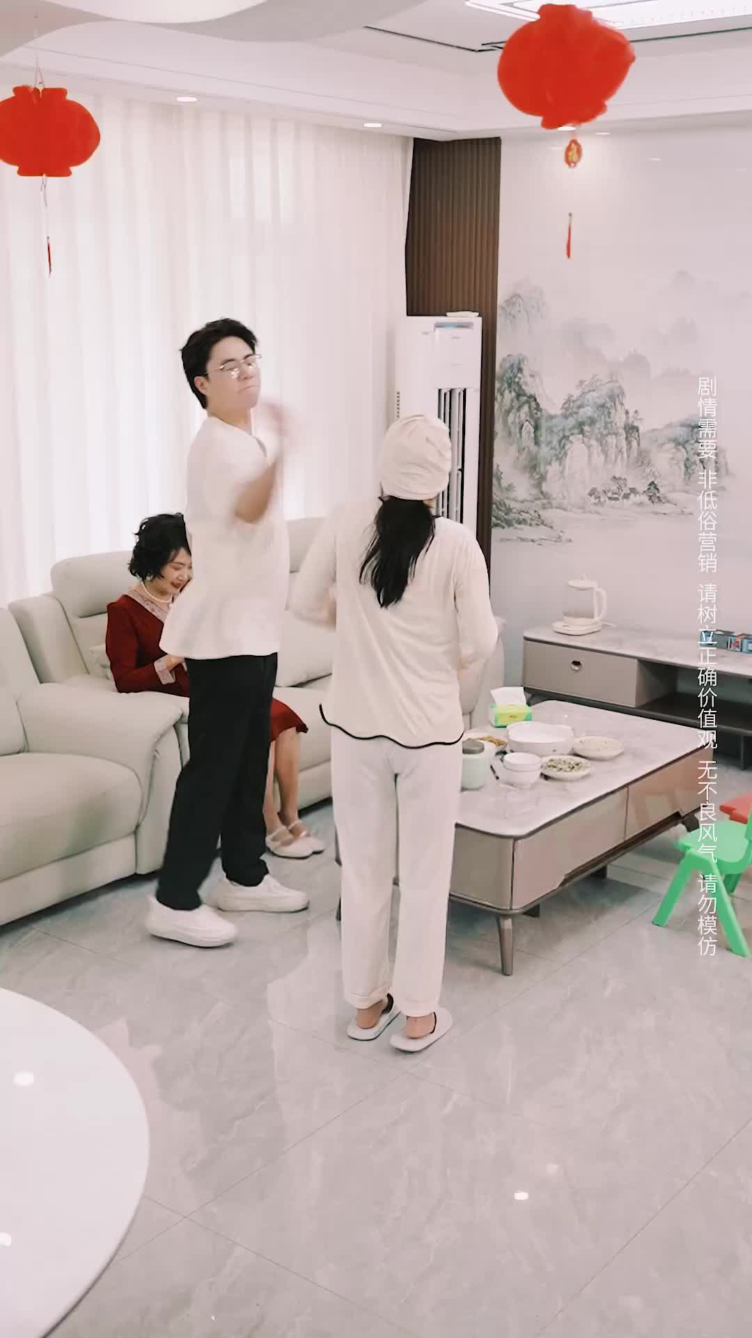 Episode 2 of Don't Mistreat a Daughter Marrying Far From Home