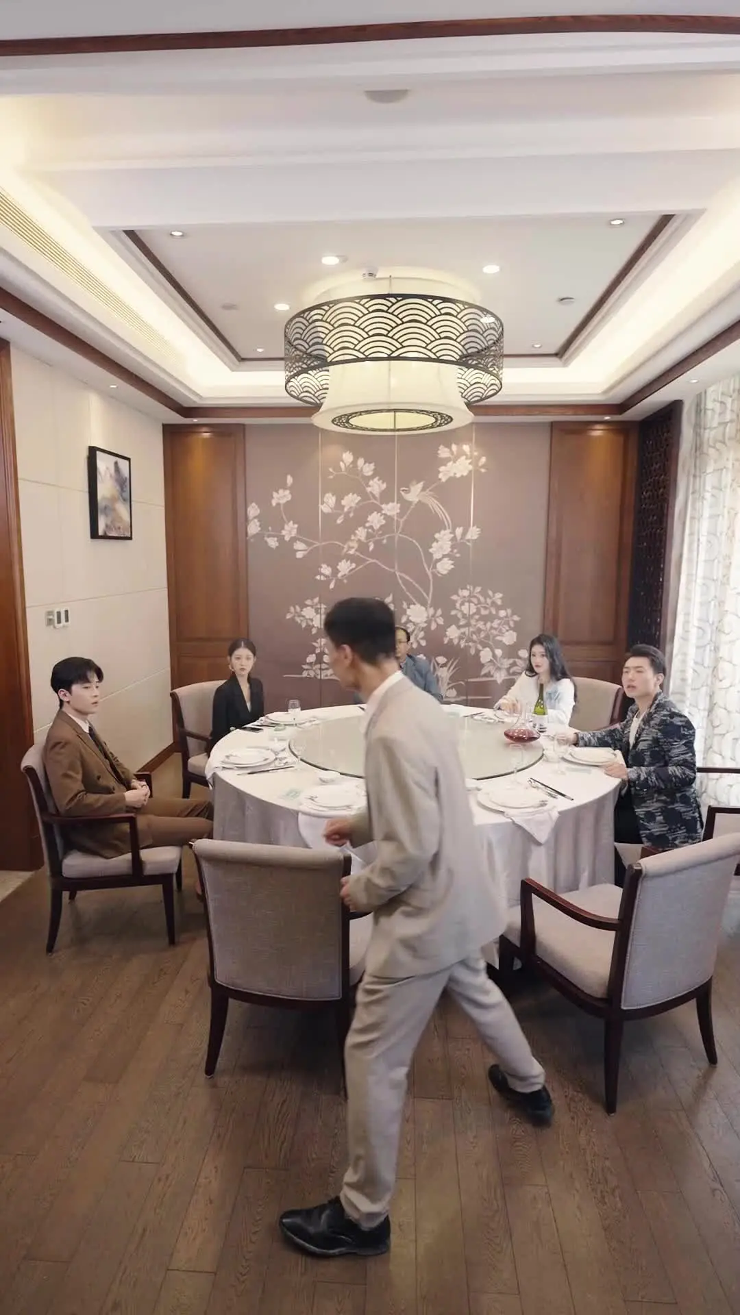 Episode 21 of Double Life CEO Chasing Love