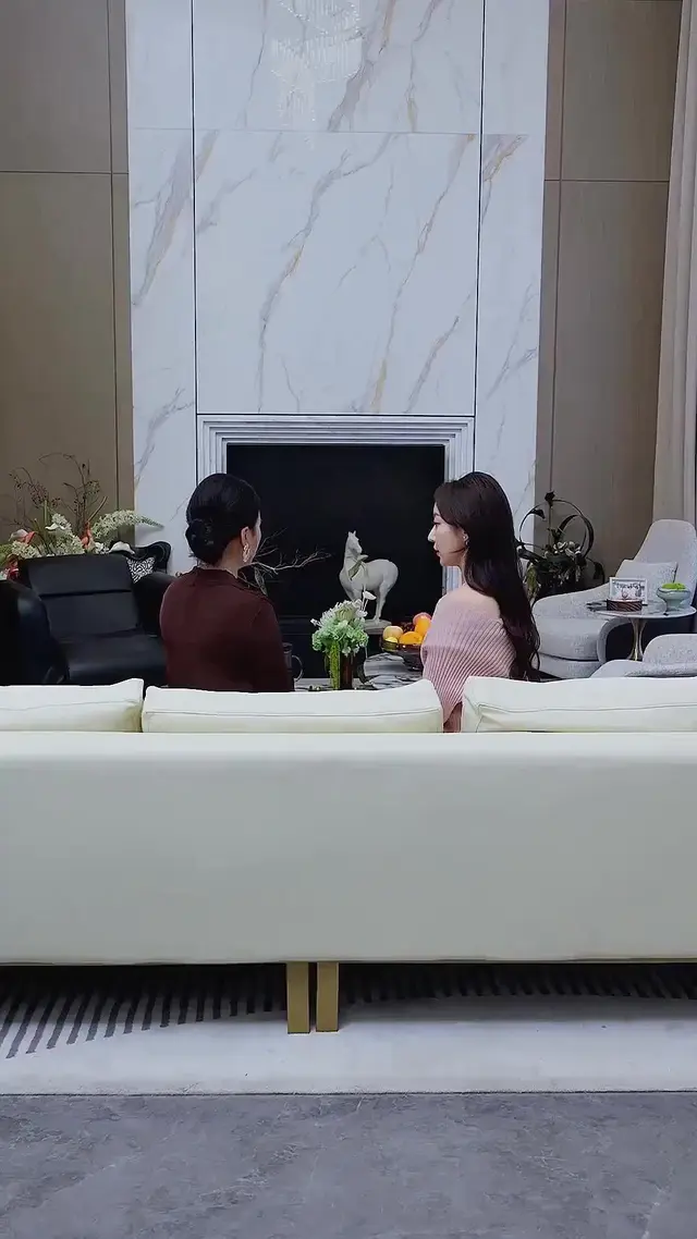 Episode 32 of Dumped, My Step-Sisters Want Me