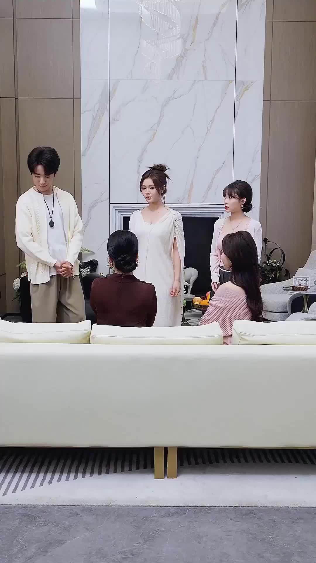 Episode 33 of Dumped, My Step-Sisters Want Me