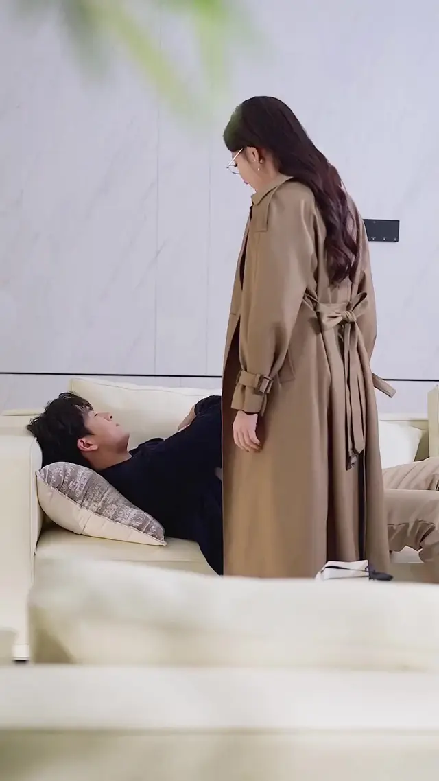 Episode 39 of Dumped, My Step-Sisters Want Me